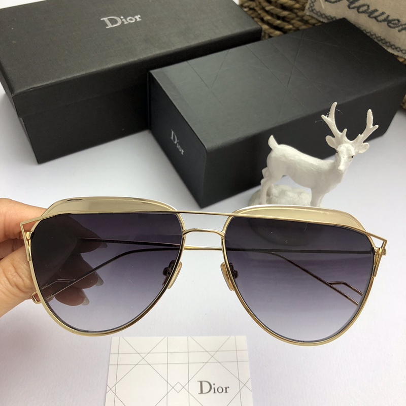 Dior Sunglasses AAAA-907