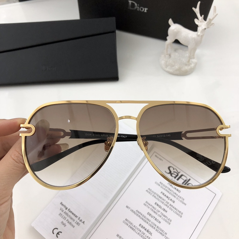 Dior Sunglasses AAAA-940