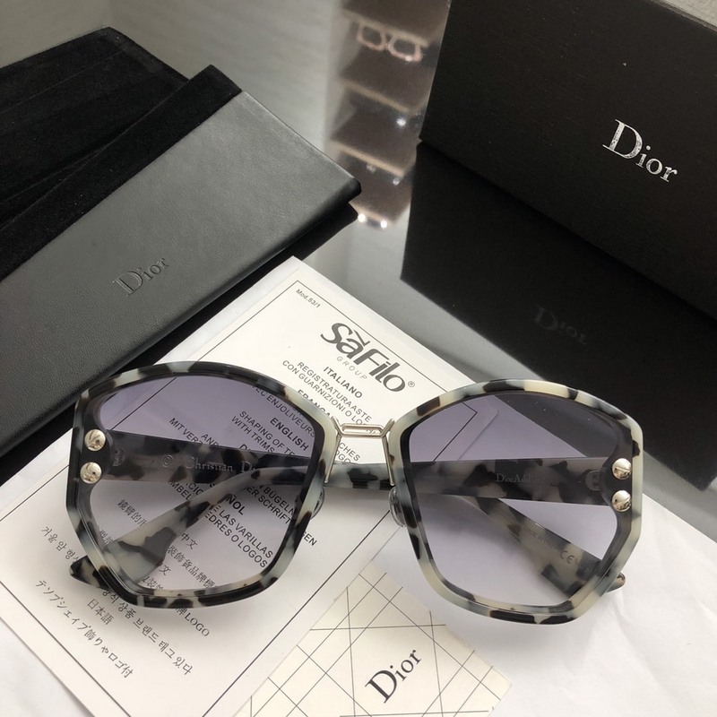 Dior Sunglasses AAAA-943