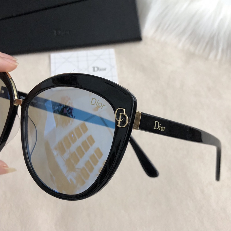 Dior Sunglasses AAAA-961