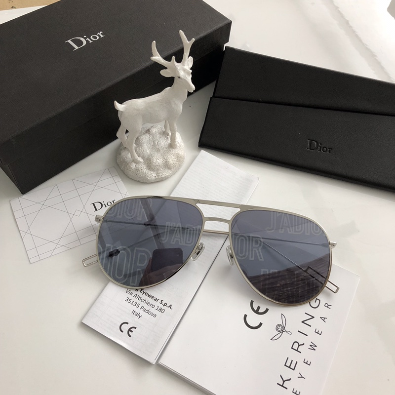 Dior Sunglasses AAAA-984