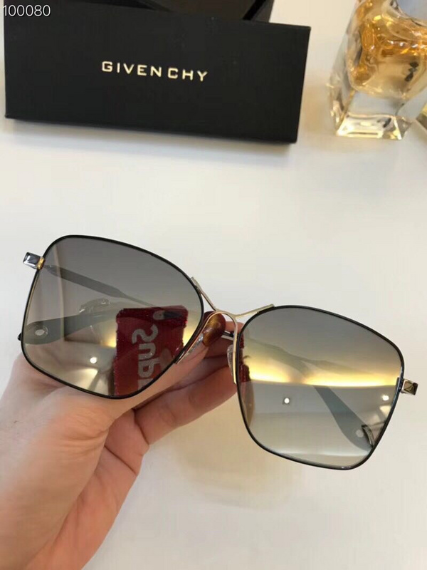 GIVENCHY Sunglasses AAAA-003