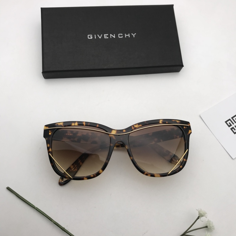 GIVENCHY Sunglasses AAAA-051