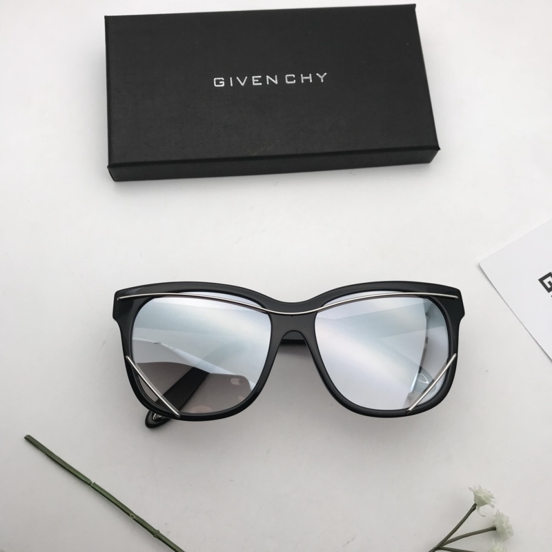 GIVENCHY Sunglasses AAAA-055