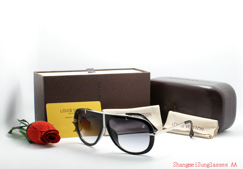 LV Sunglasses AAA-513