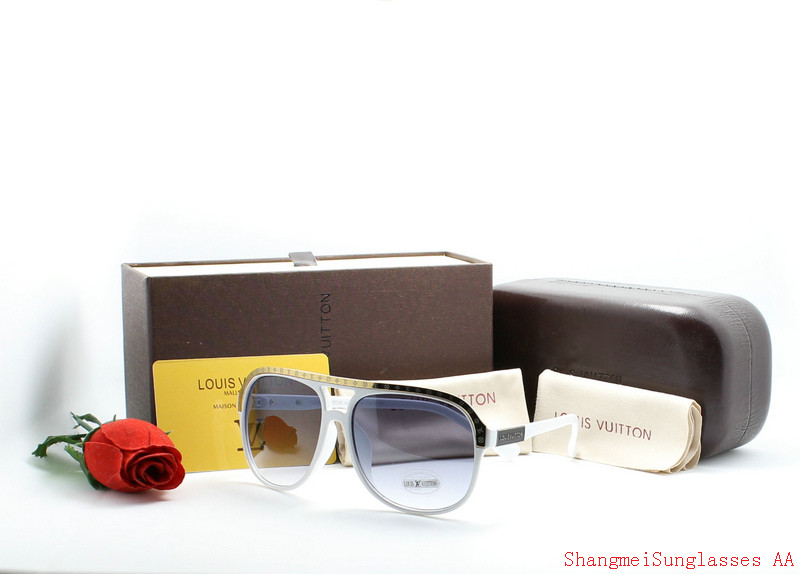 LV Sunglasses AAA-539