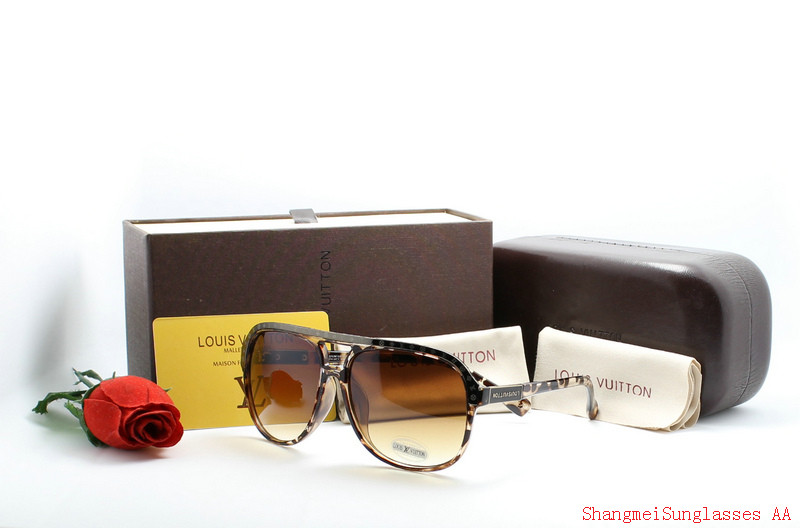 LV Sunglasses AAA-543