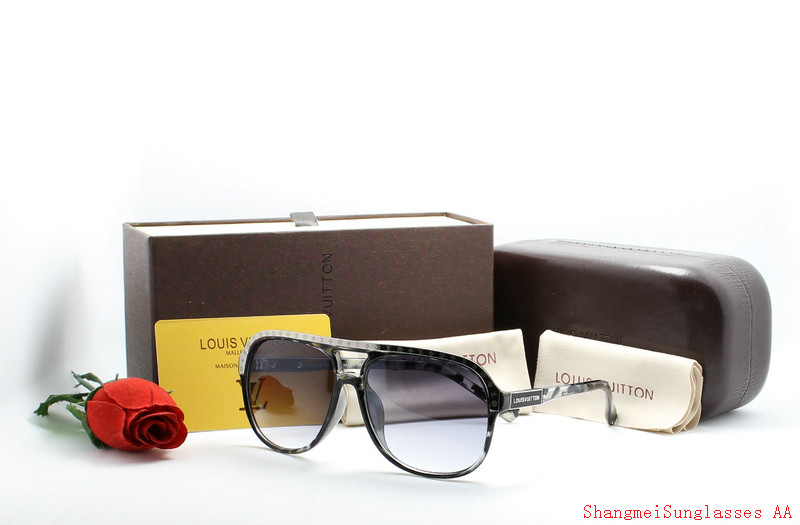 LV Sunglasses AAA-544