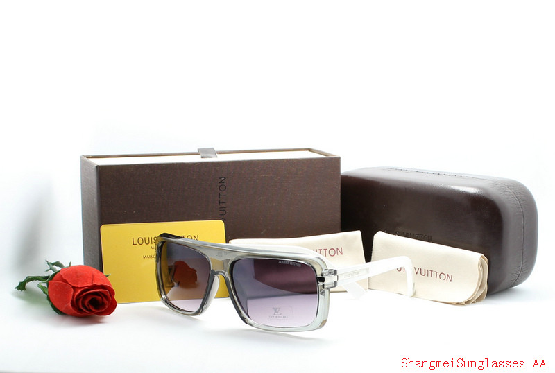 LV Sunglasses AAA-552