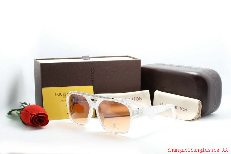 LV Sunglasses AAA-557