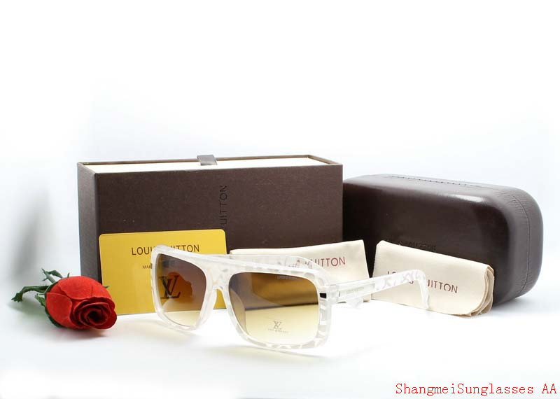 LV Sunglasses AAA-558