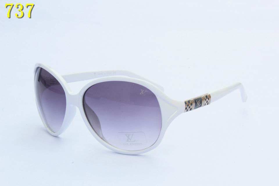 LV Sunglasses AAA-670