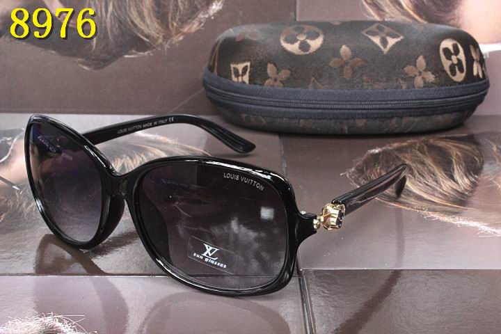 LV Sunglasses AAA-693