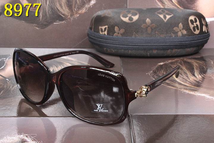 LV Sunglasses AAA-694