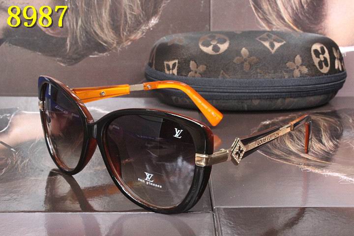 LV Sunglasses AAA-704