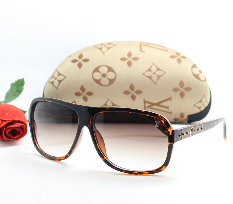 LV Sunglasses AAA-715