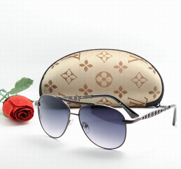 LV Sunglasses AAA-749