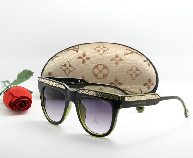 LV Sunglasses AAA-779