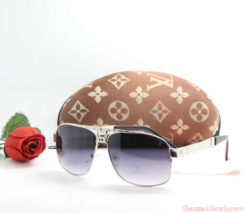 LV Sunglasses AAA-782