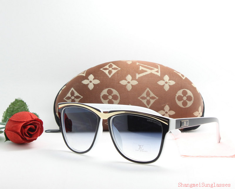 LV Sunglasses AAA-786