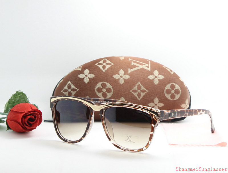 LV Sunglasses AAA-788