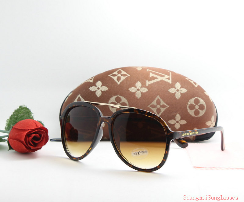 LV Sunglasses AAA-796