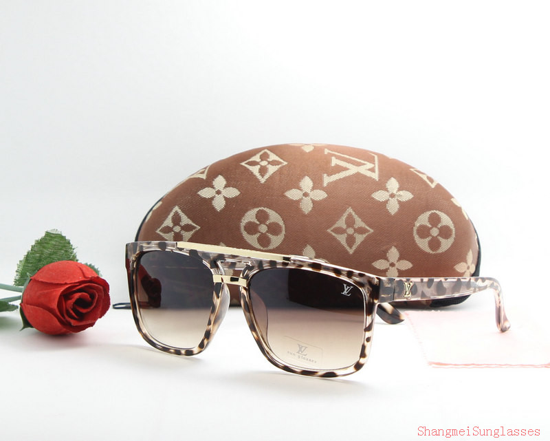 LV Sunglasses AAA-798