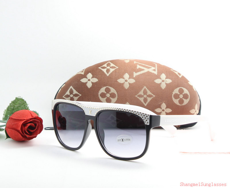 LV Sunglasses AAA-806