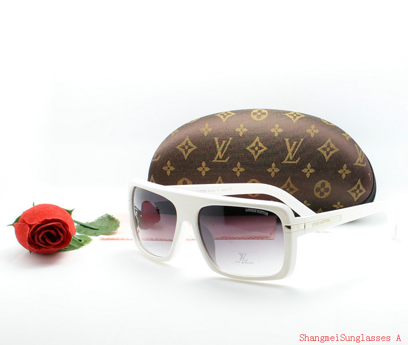 LV Sunglasses AAA-820