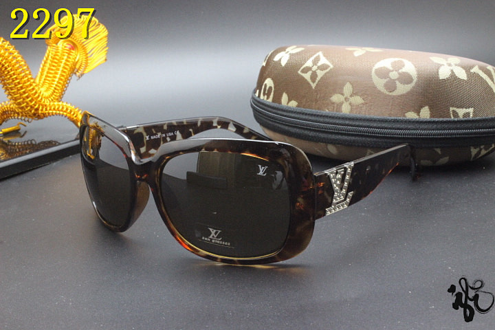 LV Sunglasses AAA-879