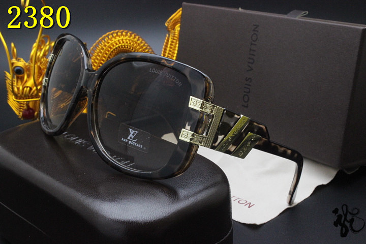 LV Sunglasses AAA-896