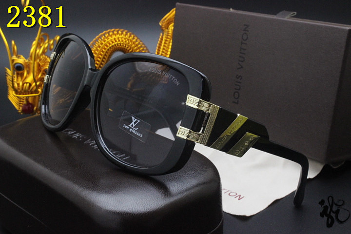 LV Sunglasses AAA-897