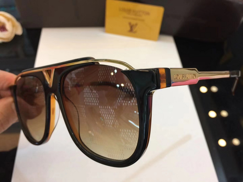 LV Sunglasses AAAA-013