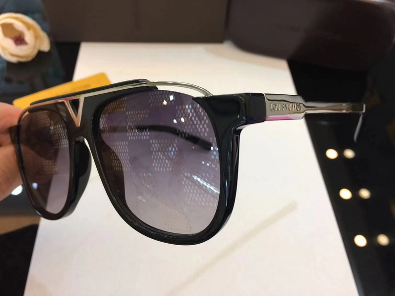 LV Sunglasses AAAA-014