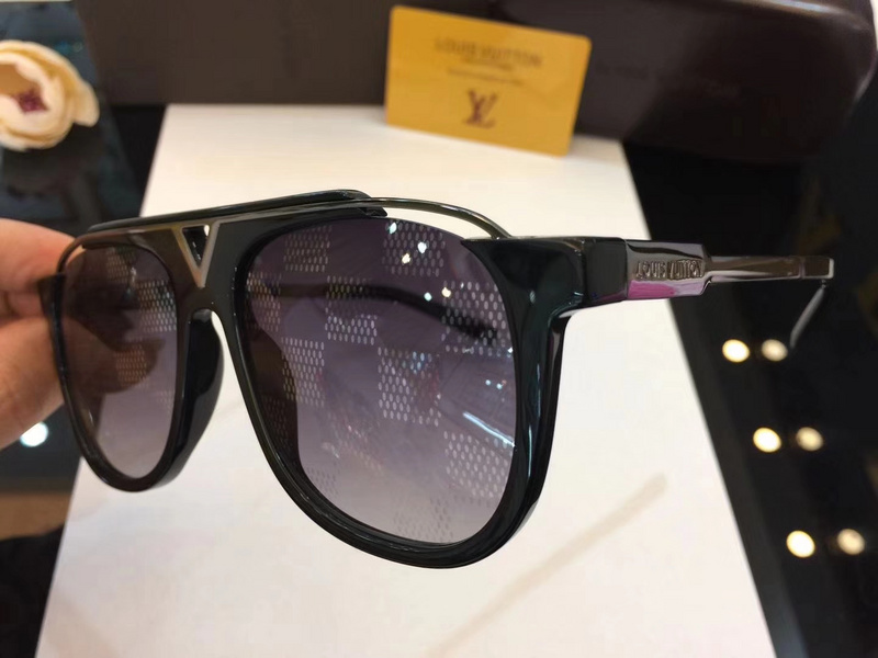 LV Sunglasses AAAA-016