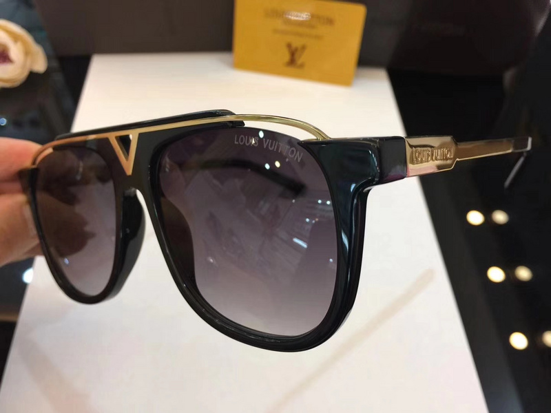 LV Sunglasses AAAA-062