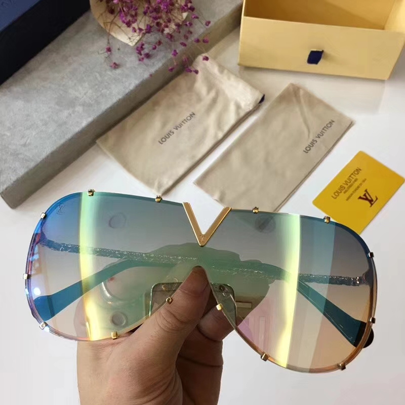 LV Sunglasses AAAA-084