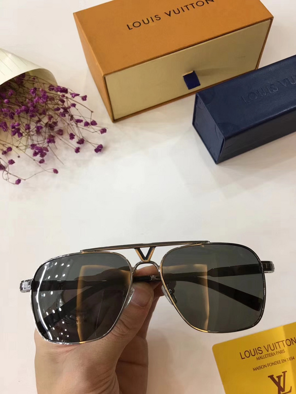 LV Sunglasses AAAA-092