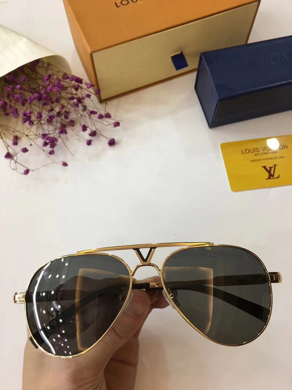 LV Sunglasses AAAA-100