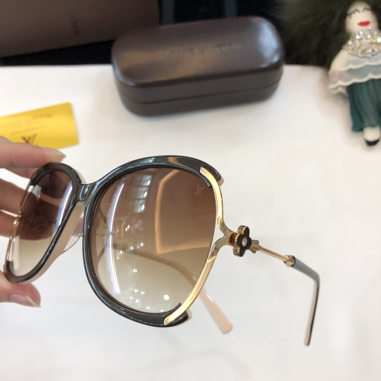 LV Sunglasses AAAA-111