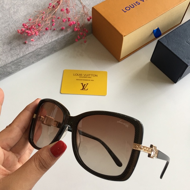 LV Sunglasses AAAA-118