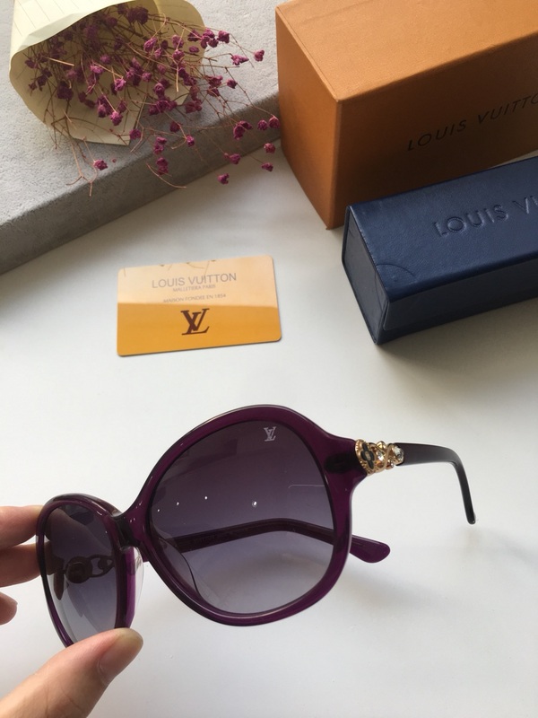 LV Sunglasses AAAA-135