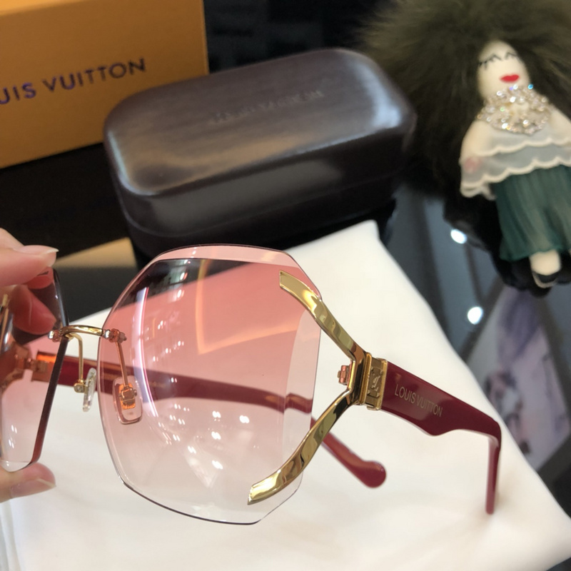 LV Sunglasses AAAA-166