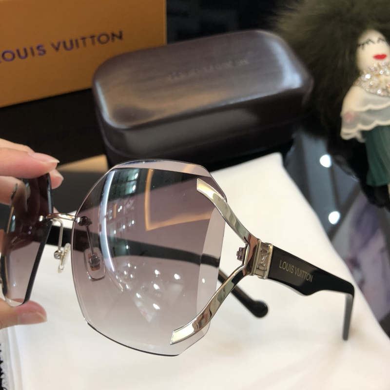 LV Sunglasses AAAA-168