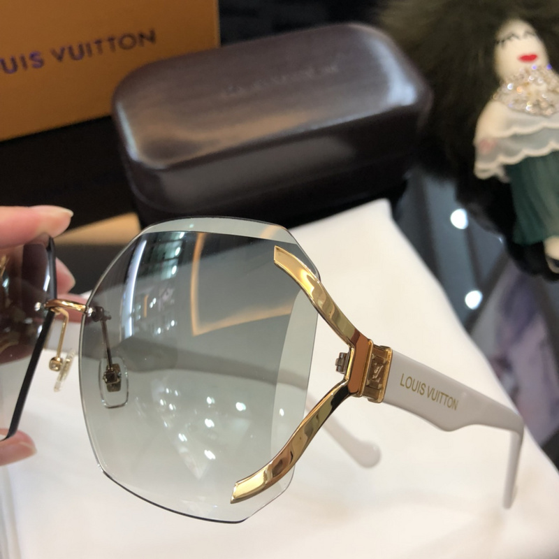 LV Sunglasses AAAA-170