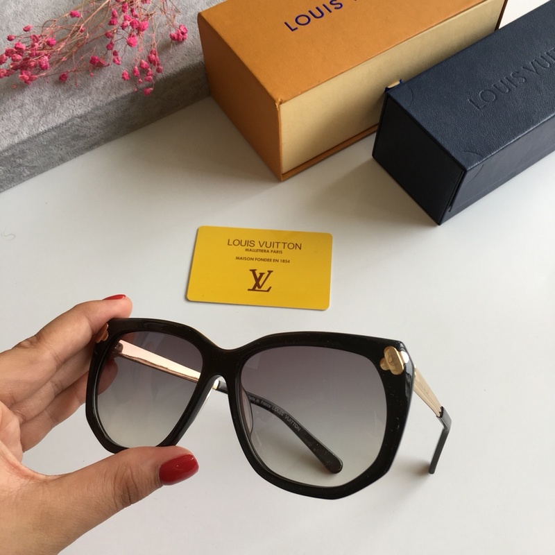 LV Sunglasses AAAA-182