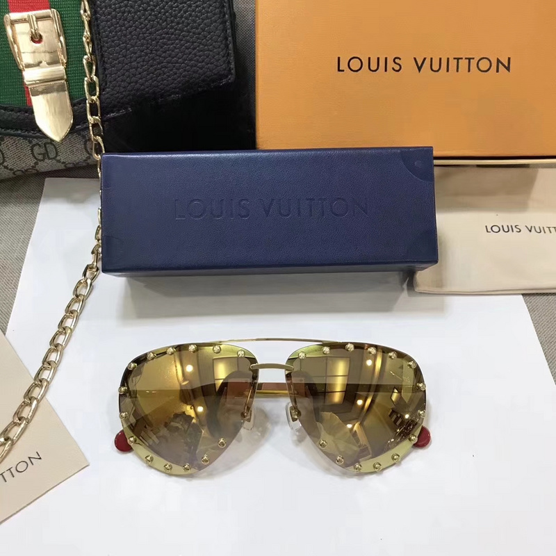 LV Sunglasses AAAA-196