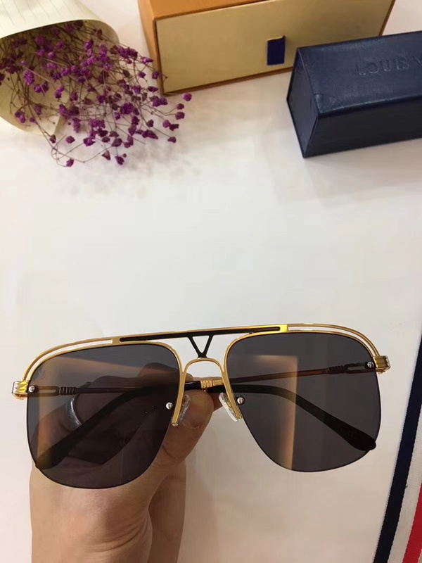 LV Sunglasses AAAA-209