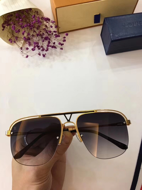 LV Sunglasses AAAA-212