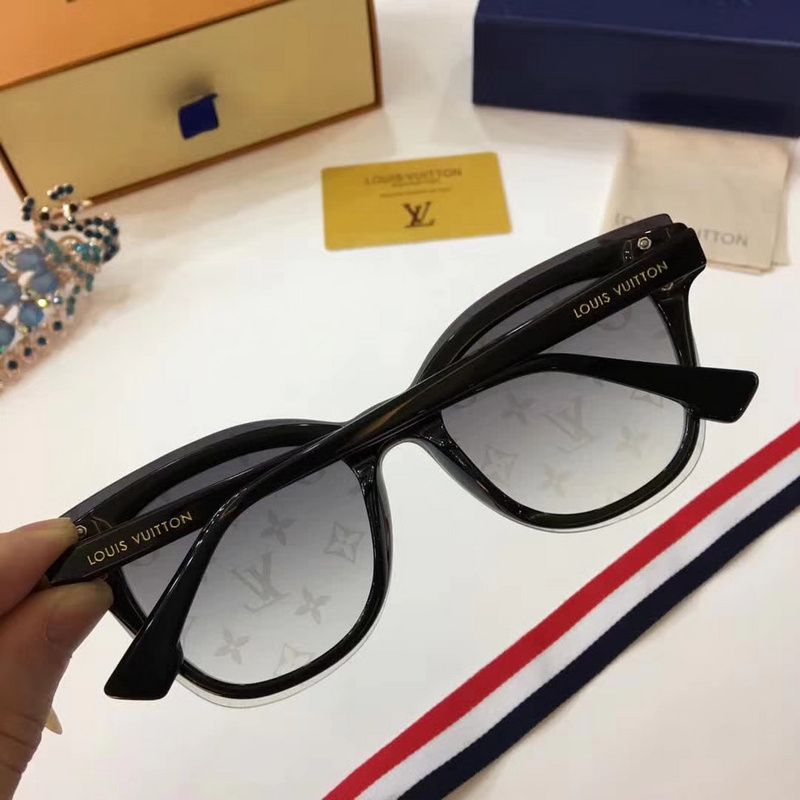 LV Sunglasses AAAA-213